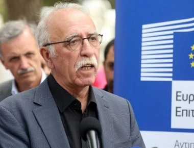 Ο Δ.Βίτσας μας προετοιμάζει για τα δύσκολα: «Θα έχουμε πρόβλημα λόγω των… “ροών”»